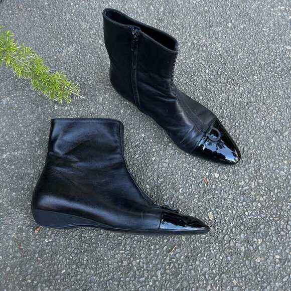 Salvatore Ferragamo Gancini Leather Paton Pointed Toe Bootie Boots Black Sz 8 - Picture 9 of 11